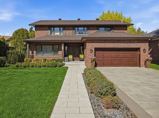 21 Crois Applewood, Hampstead, QC H3X 3V8