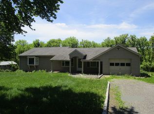 27 Clearview Rd, Wingdale, NY 12594