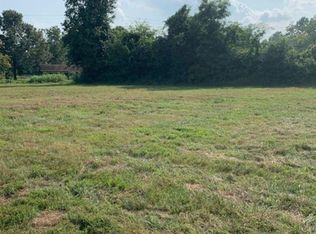 3519 Benton Rd, Paducah, KY 42003