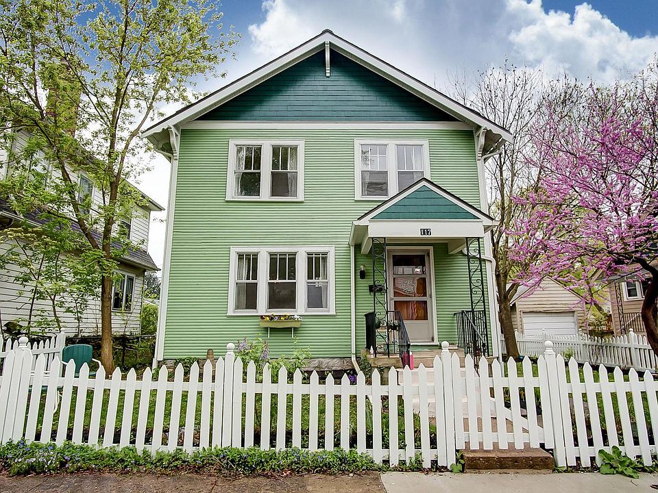 1st image of 117 W Longview Ave