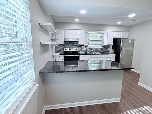 5th image of 2311 Old Saint Augustine Rd #D