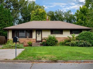 2641 South Ave E, Saint Paul, MN 55109