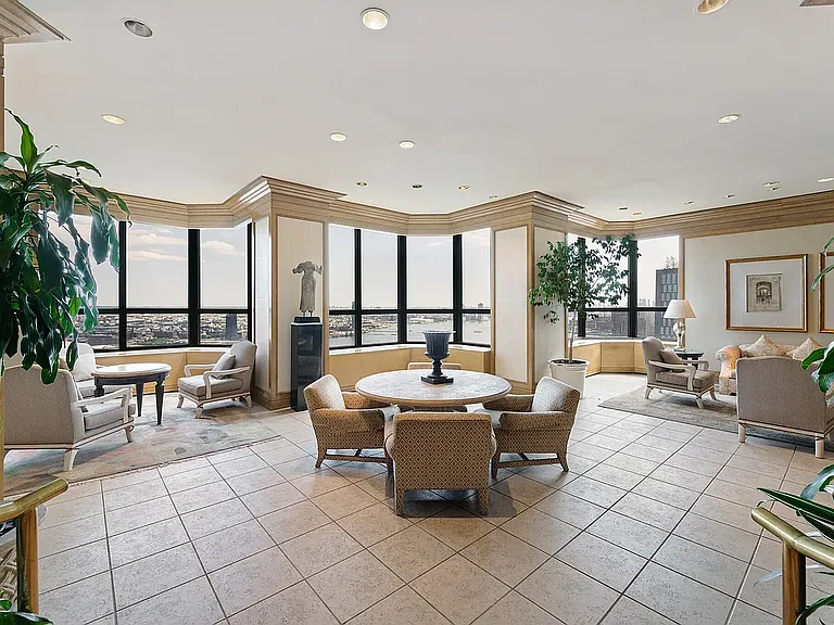 415 E 37th St #5D — Photo 15