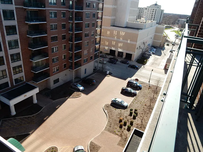770 Pearson St #802 — Photo 2