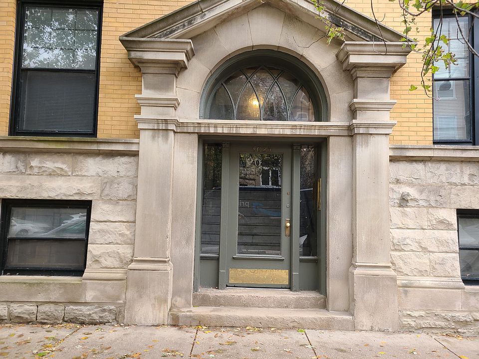 1st image of 4025 N Clarendon Ave APT G