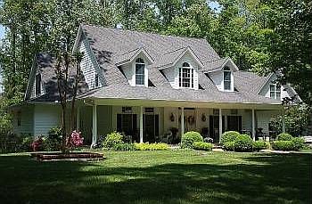 1st image of 3730 Ravenstrace Ln