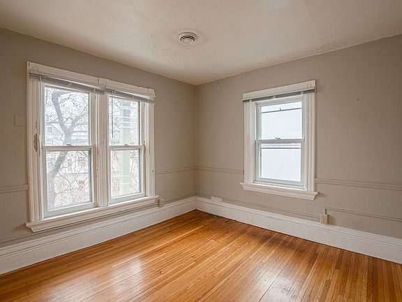 2nd image of 751 Jenifer St