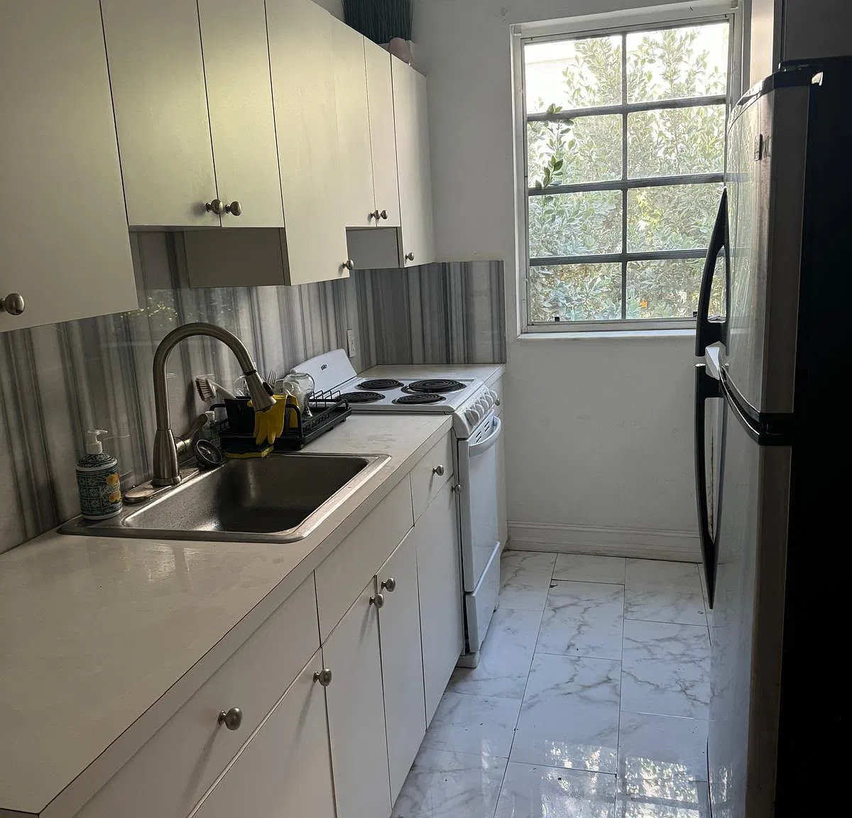 Studio, 480 sqft, $1,850 — Photo 3