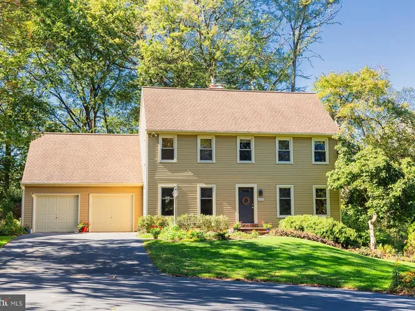 816 Tarpley Dr, Lancaster, PA 17601