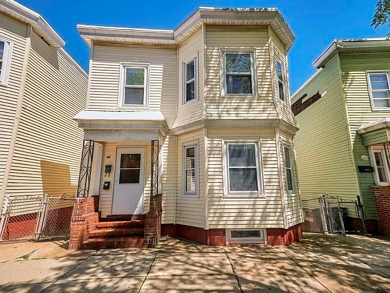 48 Wordsworth St #1 — Photo 11