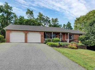 450 Mount Rock Rd, Newville, PA 17241