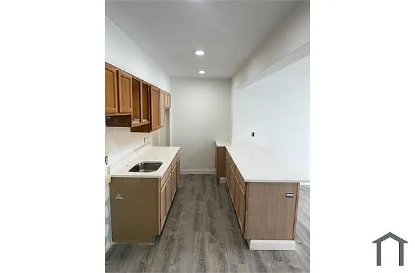 Photo 2 of 13 - 26 Newhall St #15 - Lynn, MA Building Photo - 26 Newhall St #15