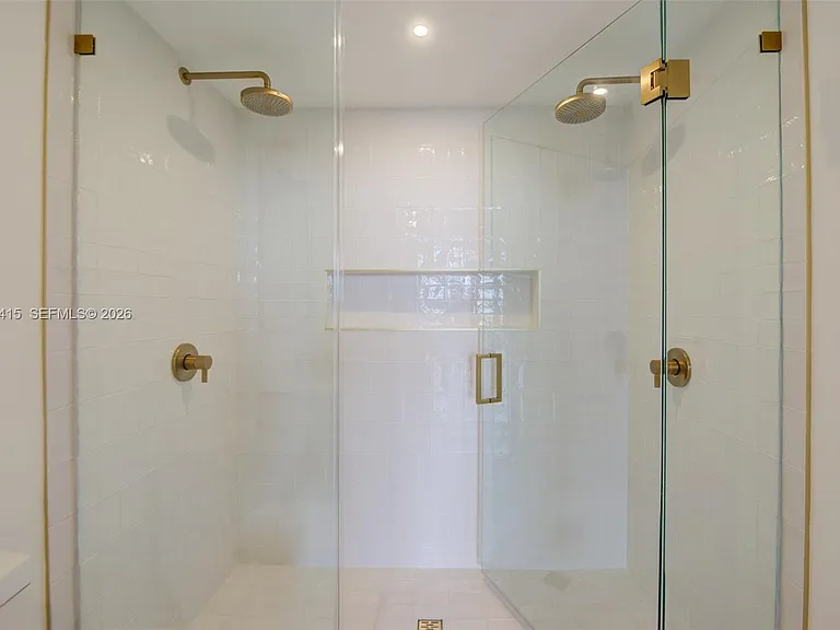 90 NE 32nd St #516 — Photo 12