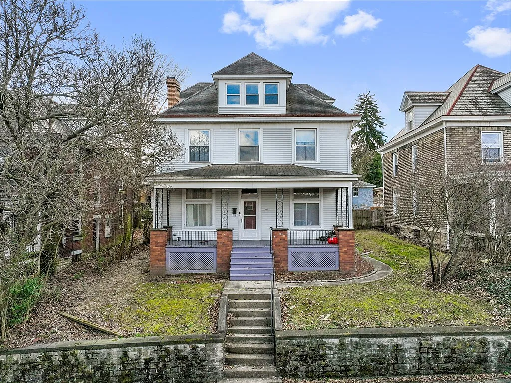 333 W Berkeley St photo 1