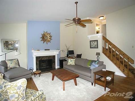 005_Living Room (alt)