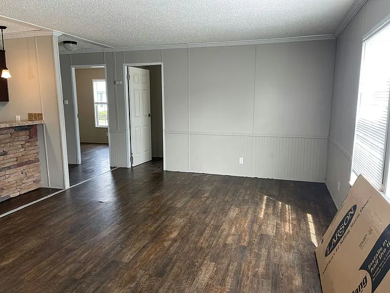 47 Glarus Ln — Photo 10