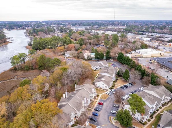 917 Whistling Swan Dr, Virginia Beach, VA 23464