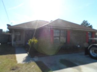 953 Windwood Cir, Hinesville, GA 31313