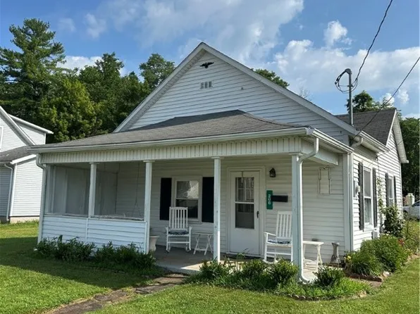 208 Center St, Woodsfield, OH 43793