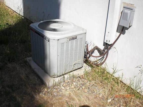 3rd image of 5401 Parkville Ct