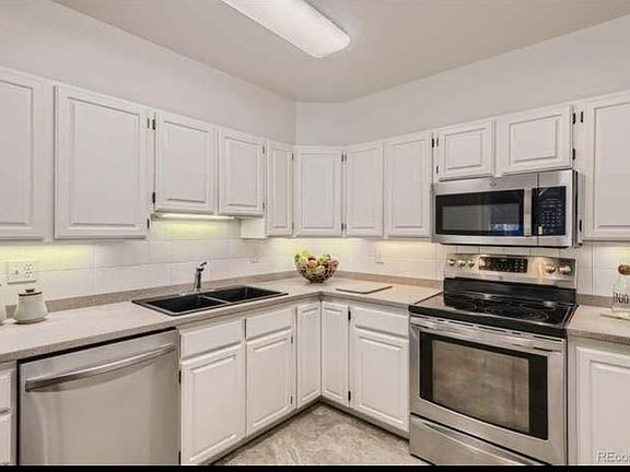 5th image of 3378 W Saratoga Ave