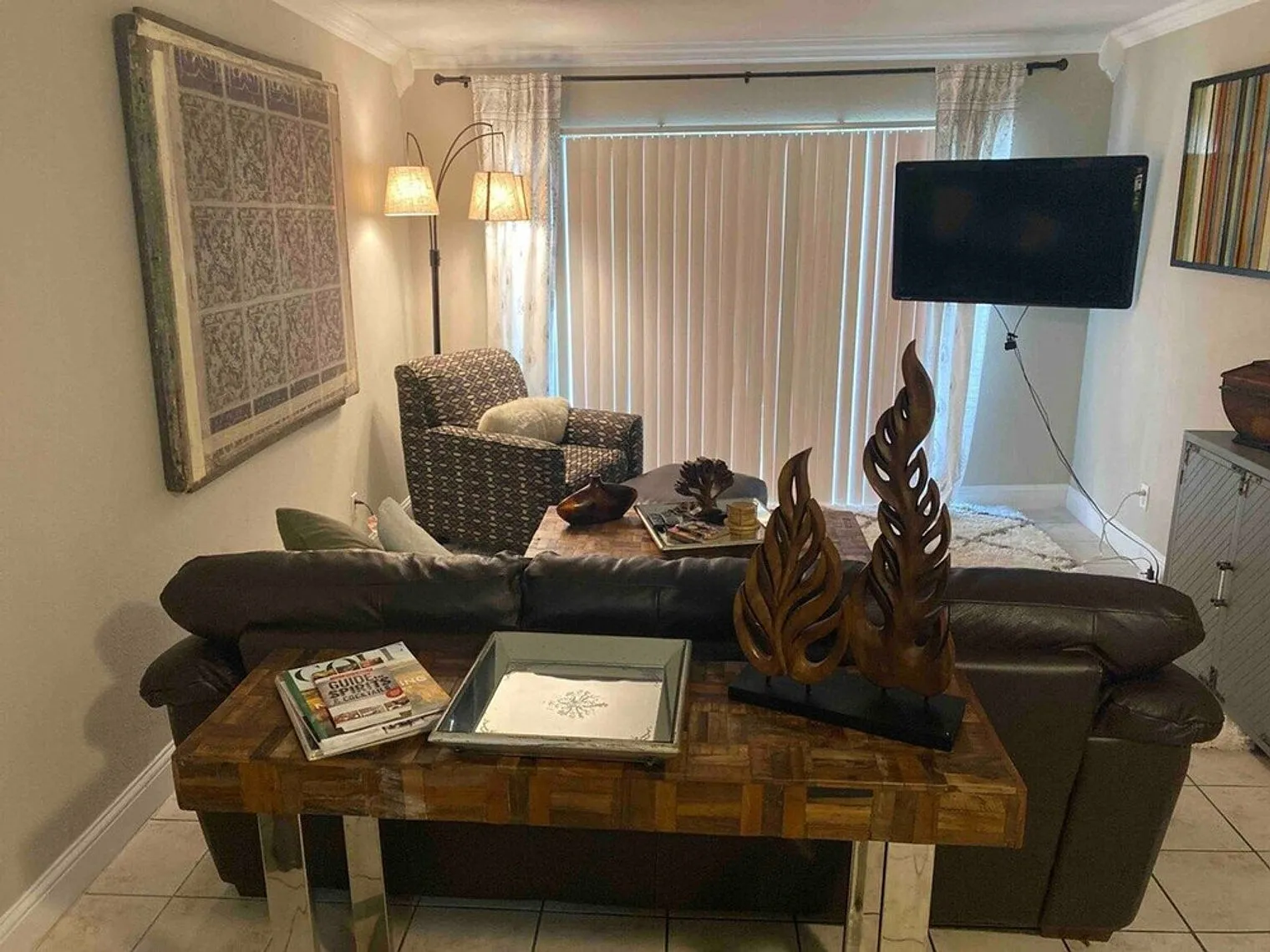 1 bed, 1.0 bath, 990 sqft, $2,180 — Photo 1