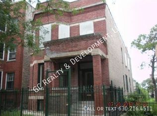 5816 S Michigan Ave #2, Chicago, IL 60637