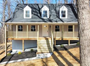 374 Doom Peak Rd, Linden, VA 22642