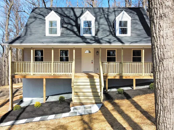 374 Doom Peak Rd, Linden, VA 22642