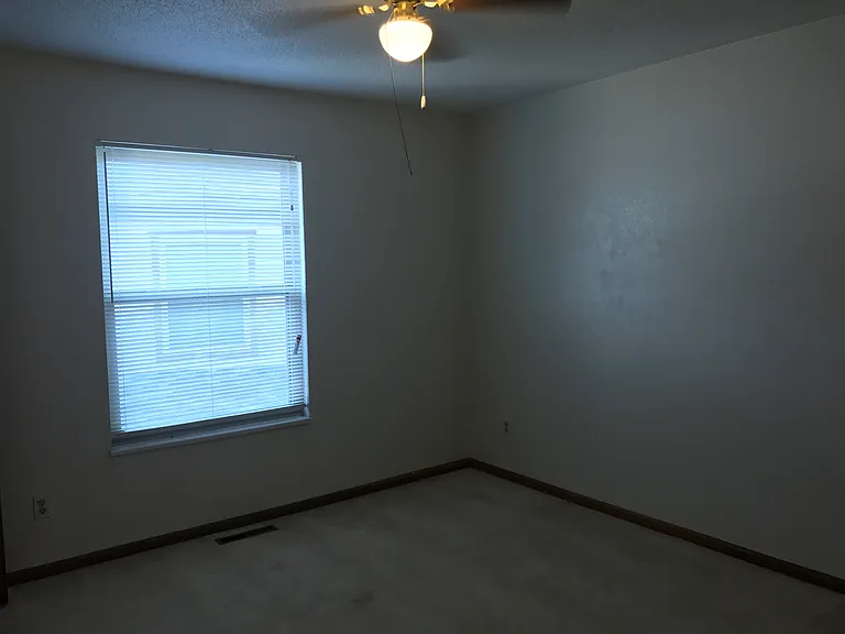 916 44th Avenue Ct #28 — Photo 50