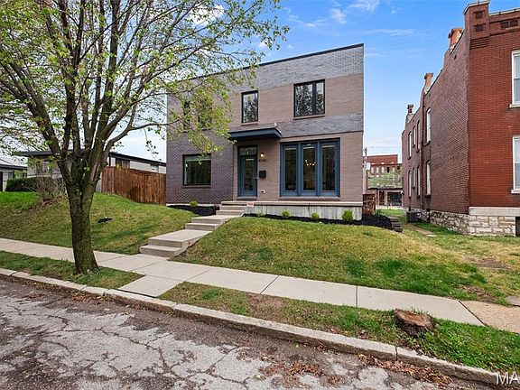 2nd image of 4143 Blaine Ave