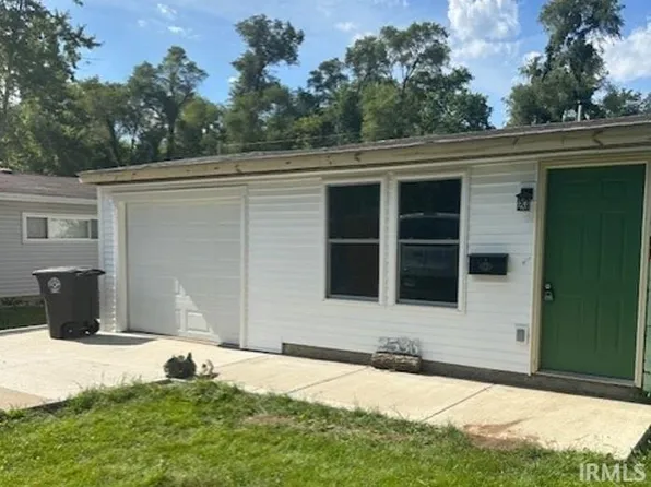 2536 Cle Elum Dr, Fort Wayne, IN 46809