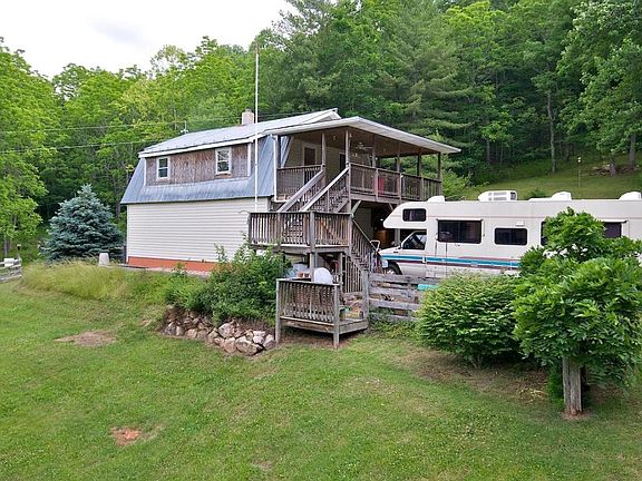 2nd image of 60 Trout Run Trl
