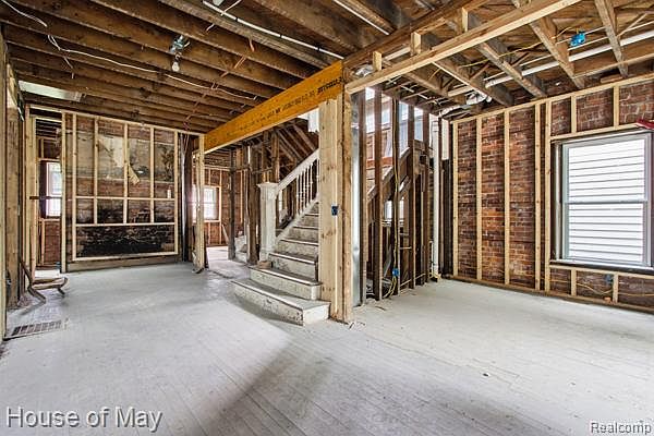 676 Atkinson St, photo 6