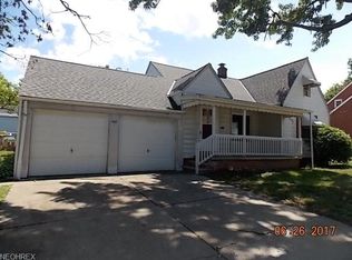 1521 Harding Dr, Wickliffe, OH 44092