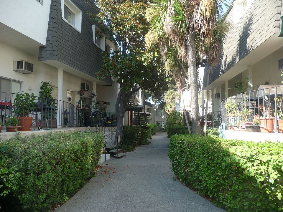 1st image of 2770 Newhall St APT 33