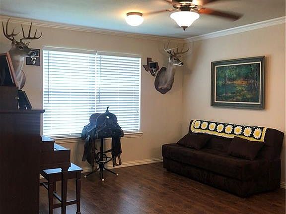 5th image of 1041 Saint Andrews Dr