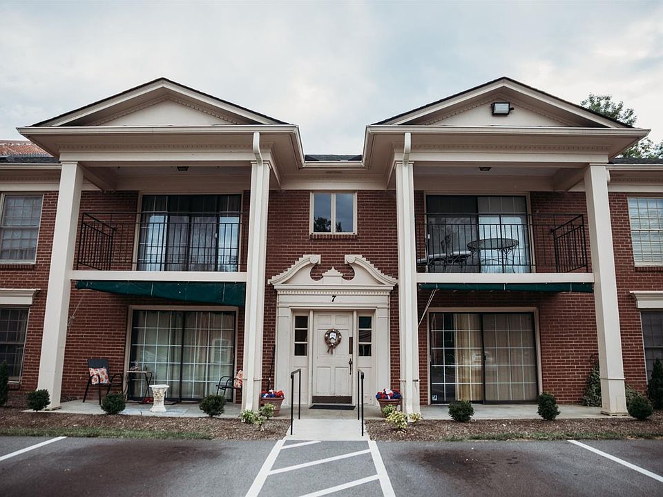 1st image of 7 Dupont Way APT 6