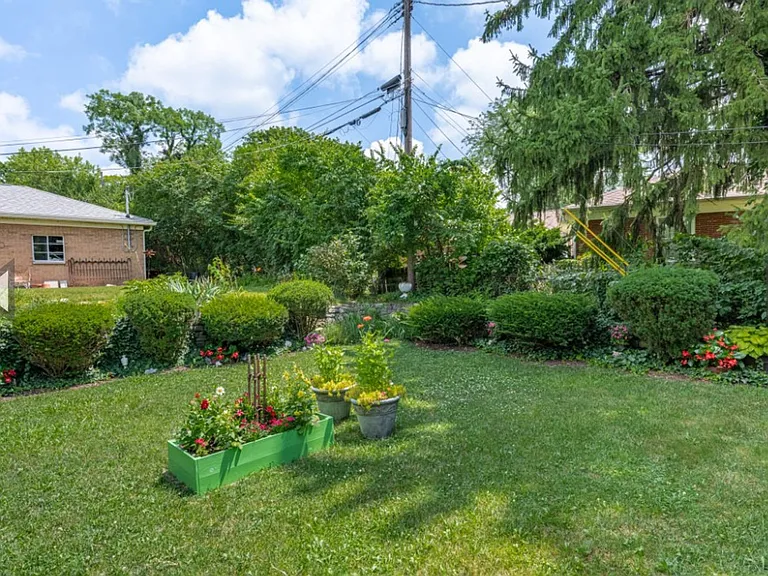 1822 W Schantz Ave #1822 — Photo 4