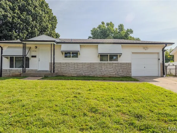 6716 Lightwood Dr, Hazelwood, MO 63042