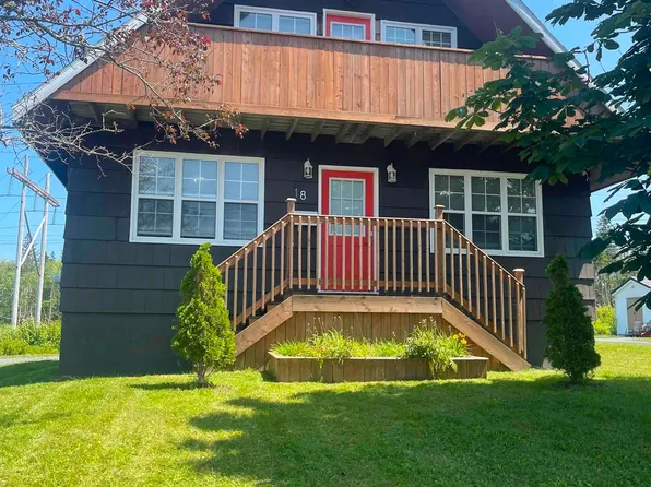 18 Meadowbrook Dr, Sydney Mines, NS B1V 3E7