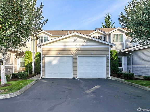 2nd image of 617 7th St SE APT 23