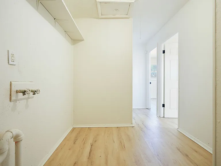 40 Saint Justin Dr — Photo 11