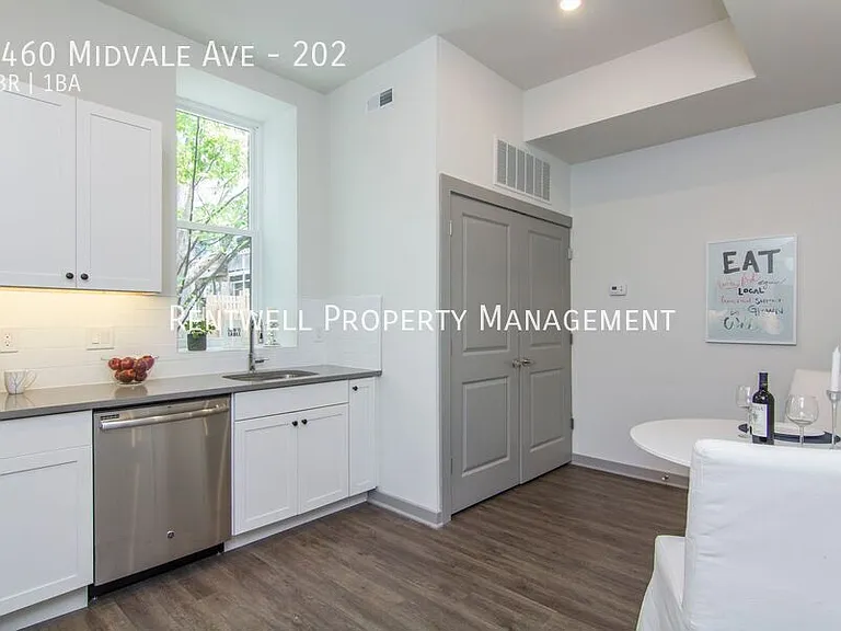 3460 Midvale Ave #202 — Photo 3