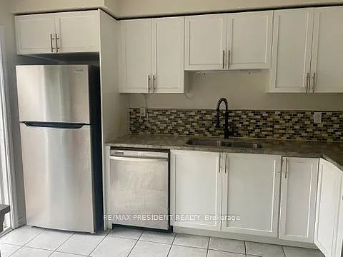4 Avedisian St — Photo 5