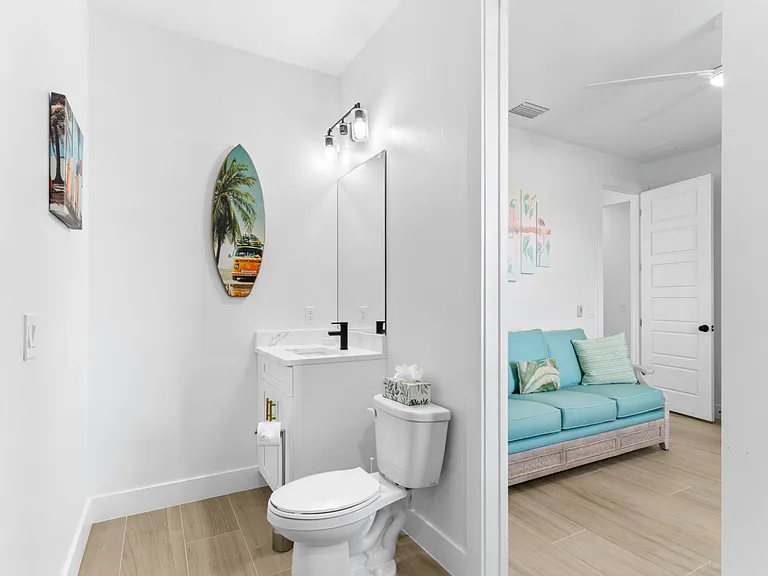 4814 Regal Dr — Photo 13