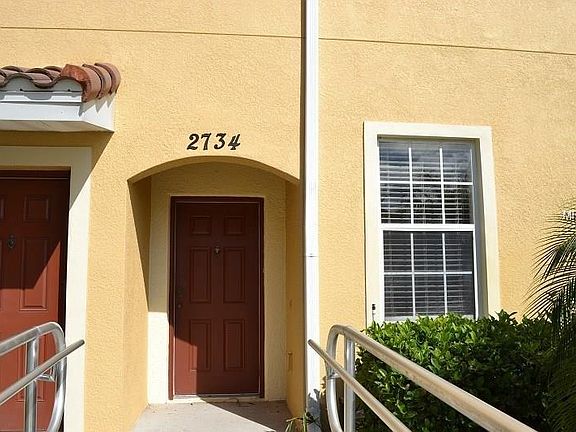 2nd image of 2734 Oakwater Dr