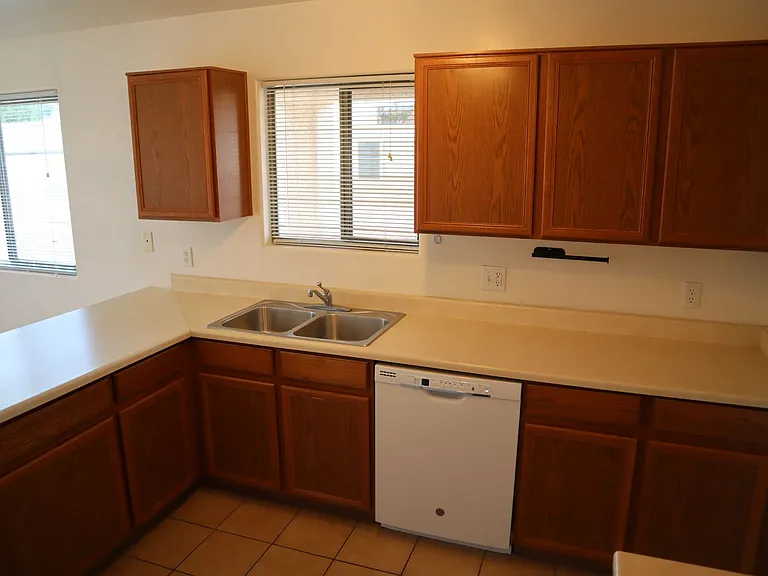 3011 Copper Pointe Dr — Photo 6