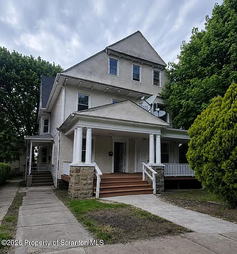 805 Monroe Ave Photo 1