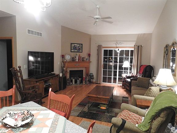 5th image of 11893 River Hills Pkwy